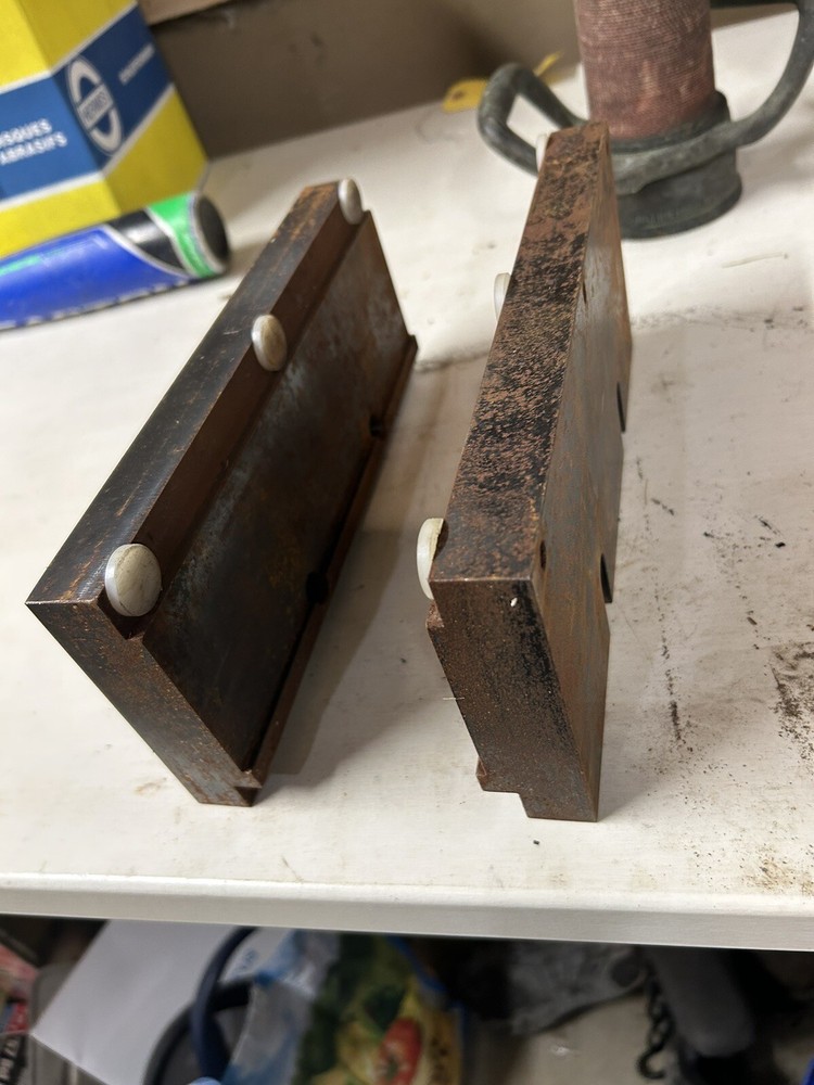 kurt vise jaws E . Haas