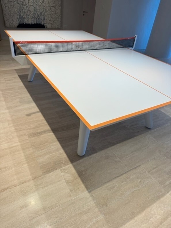 11 Ravens Hamptons Ping Pong Table - Excellent Condition!