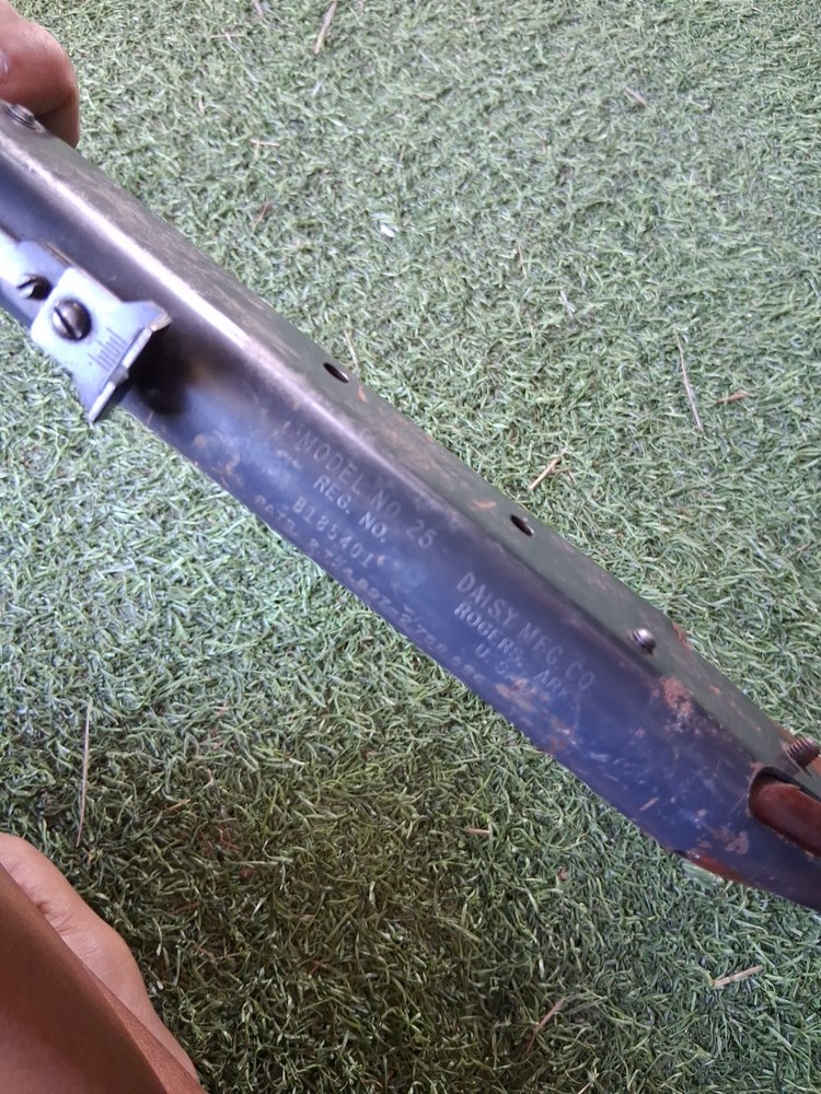 Vintage Daisy Model 25 BB Gun