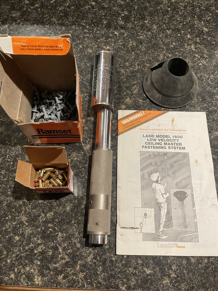 Ramset/Redhead Model 1600 Ceiling Master