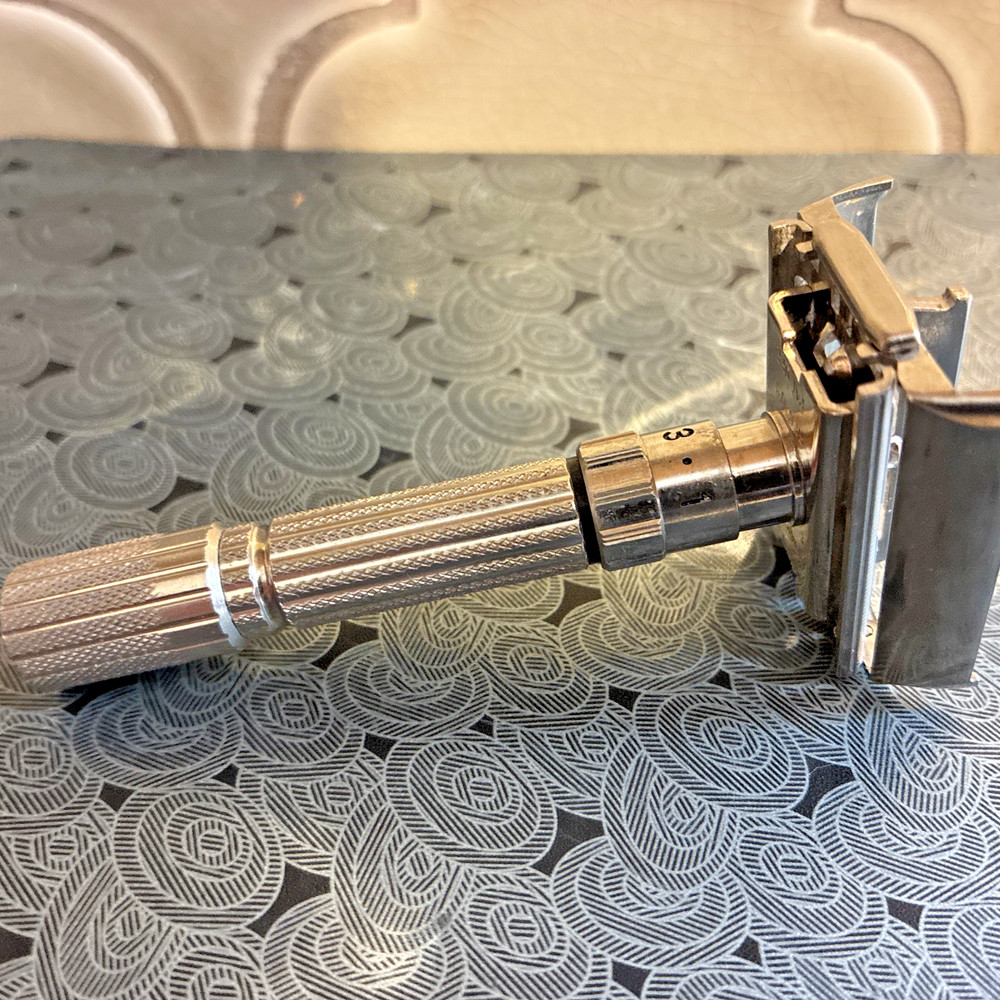 Vintage Gillette Fatboy Adjustable 1-9 Double Edge Safety Razor D/CODE 1959 E4