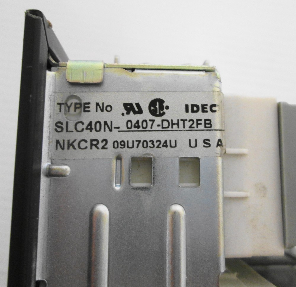 Idec SLC40N-0407-DHT2FB Display Light