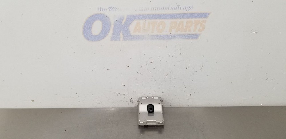 23 GMC YUKON FRONT FACING CAMERA WINDSHIELD MOUNTED 85595989