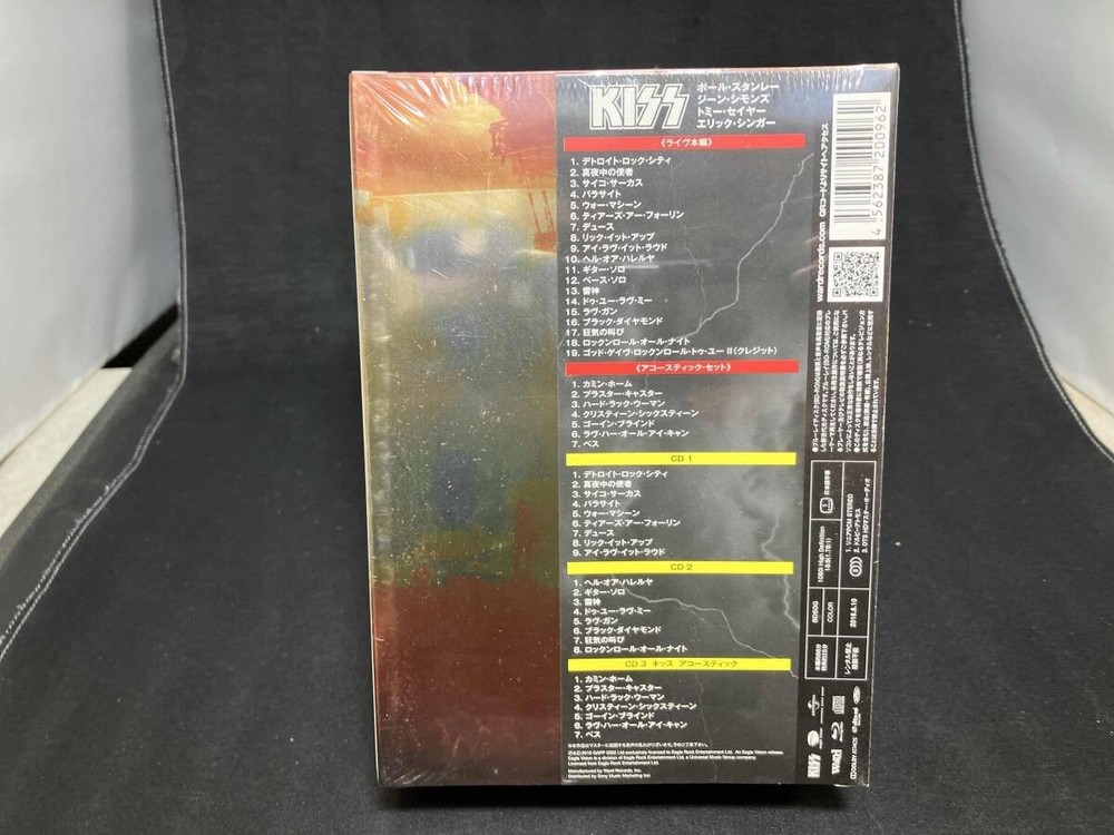 Kiss Rocks Vegas Blu-ray Disc + 3 CDs + T-shirt Box Set Limited Edition New
