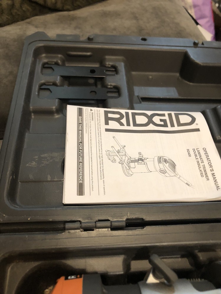 USED RIDGID R2400 COMPACT LAMINATE TRIMMER ROUTER VARIABLE SPEED WITH CASE