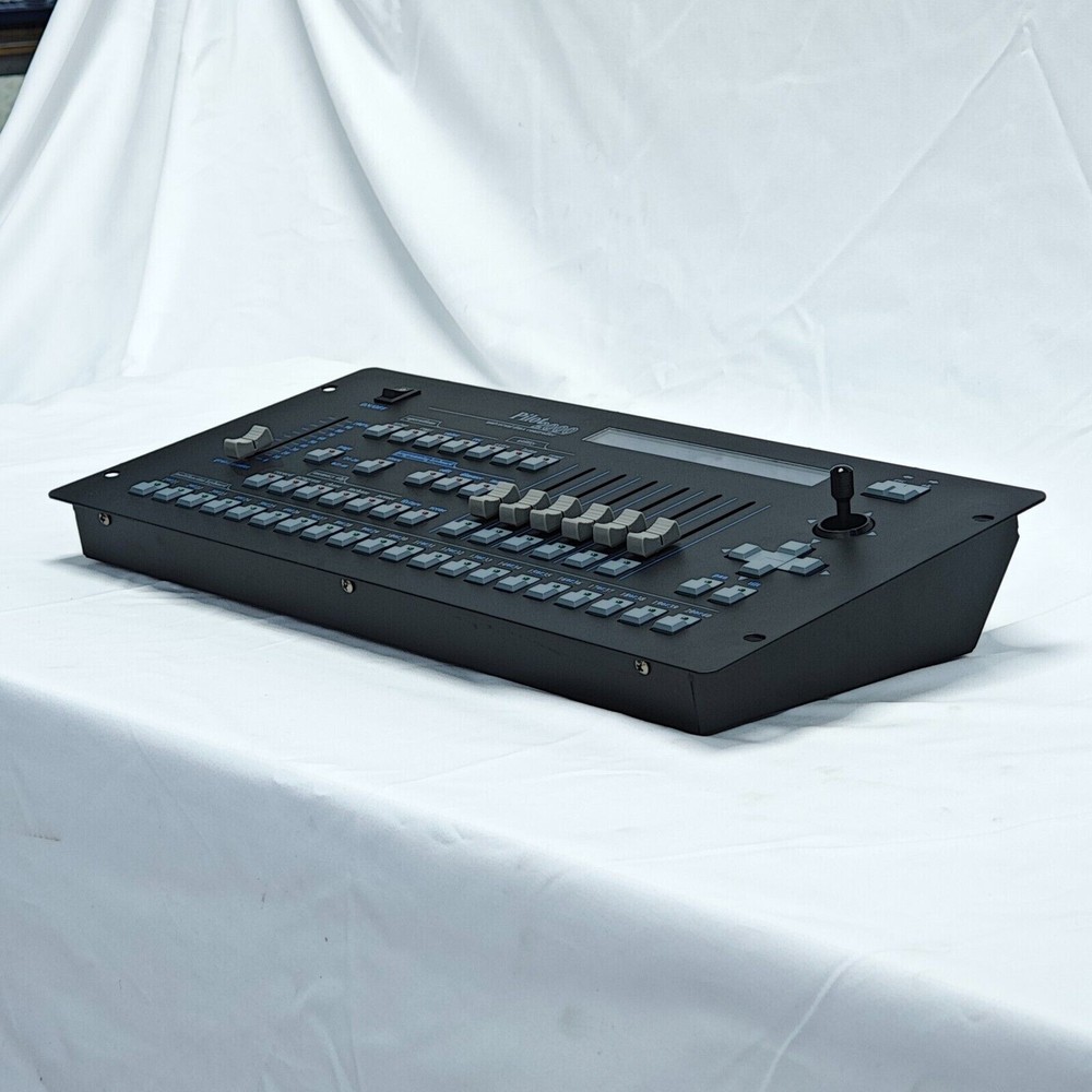 Pilot 2000 DMX Lighting Console Mixer Console Moving Par Light DMX Controller