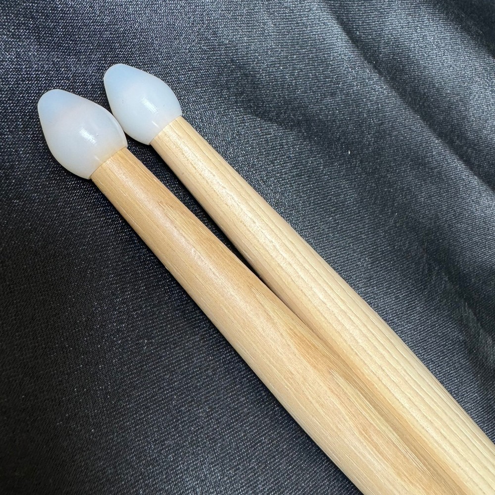 Vic Firth D-Lite Nylon Tip Drum Sticks