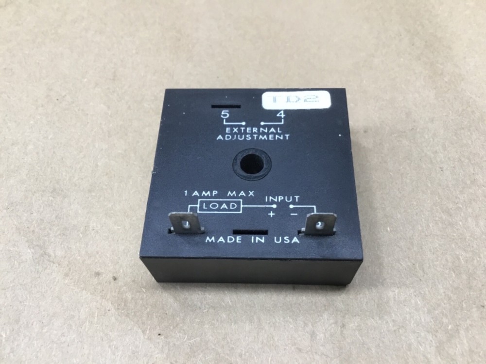 SSAC SOLID STATE TIMER RELAY TS121300 24V 1A 300 SEC #103A3