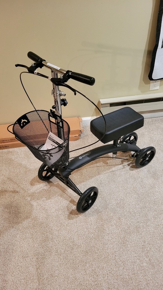 BodyMed Premium Knee Walker
