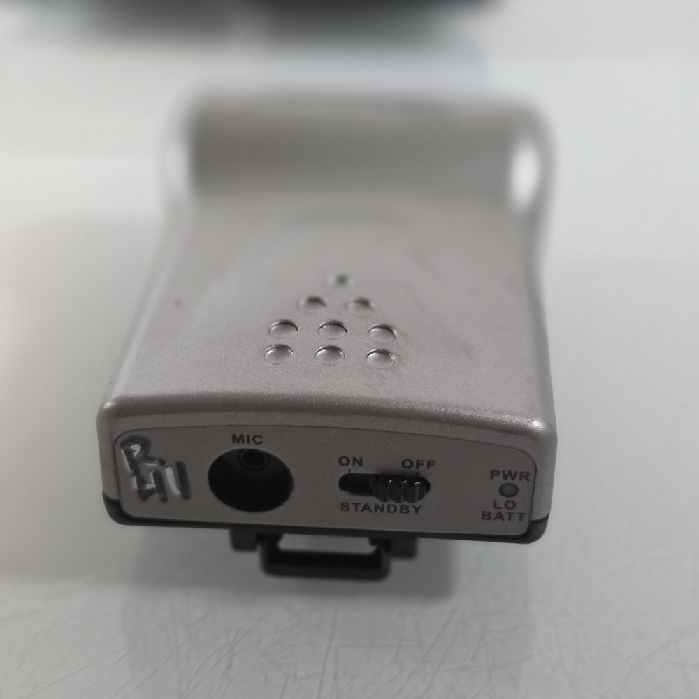 4 Bodyworn Transmitter 921T Radium 216MHz Phonic Ear UNTESTED - 1 DOESNT TURN ON