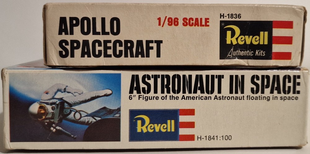 Astronaut in Space & Apollo Spacecraft model kits