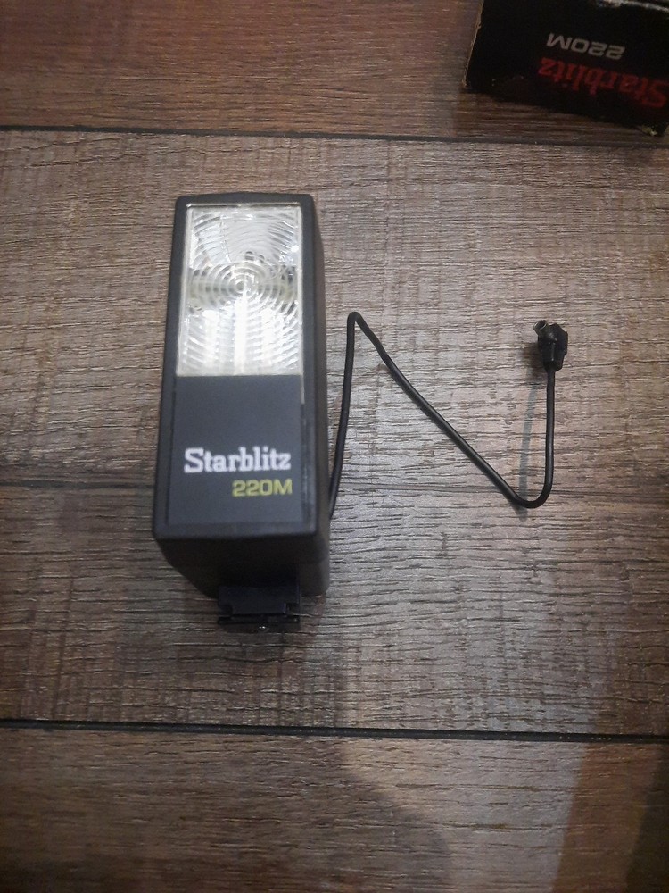 Starblitz 220m Electronic Flash Unit