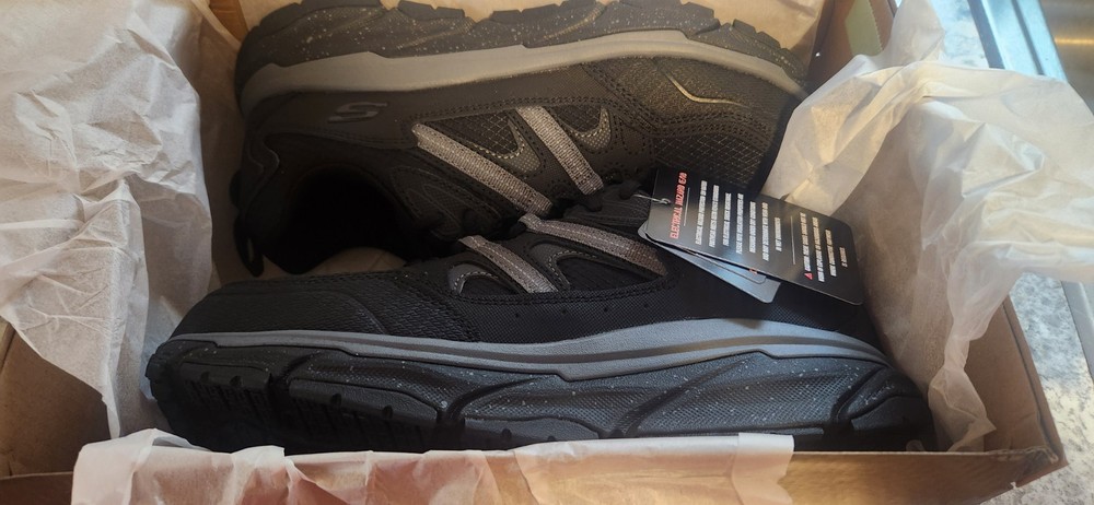 Mens 8 Comp Toe Shoes