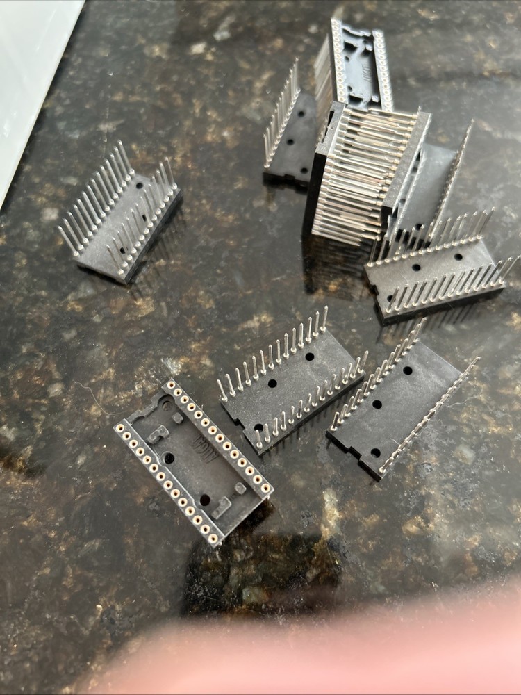 IC SOCKET, 28 PIN DIP SOCKET, WIRE WRAP, Screw Machine, Tin, Gold