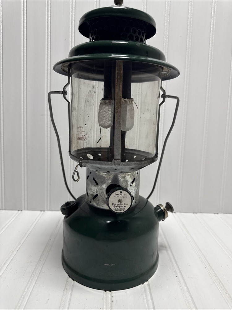 1955 COLEMAN DOUBLE MANTLE LANTERN MODEL 220F Dated 4/60 Pyrex Globe 220E*