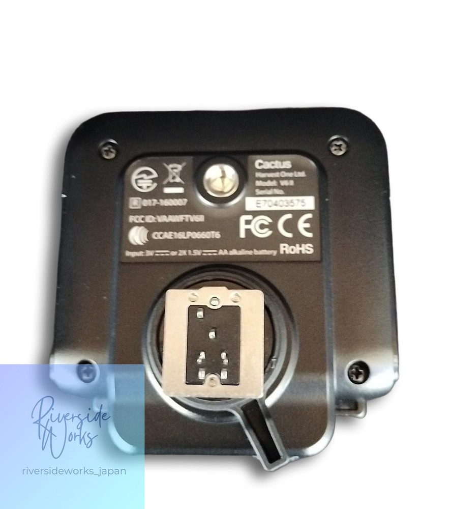 CACTUS V6 II Wireless Flash Transceiver Trigger