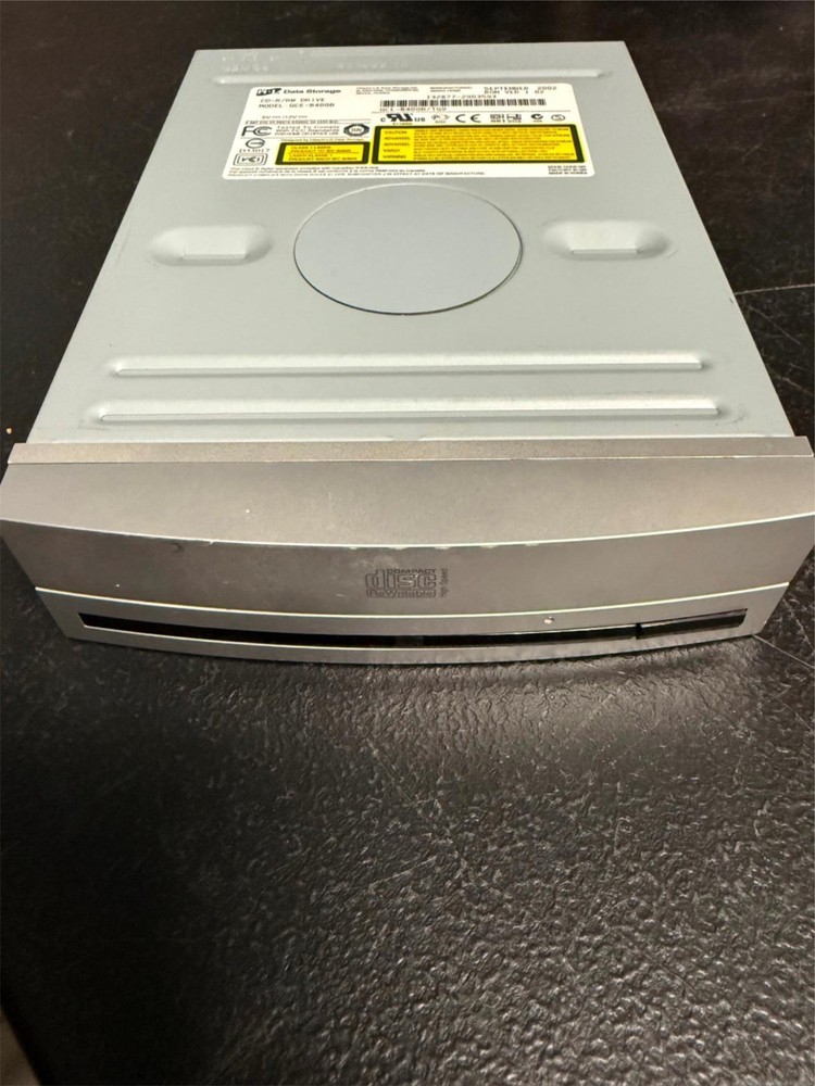HL Data Storage GCE-8400B CD-RW Drive