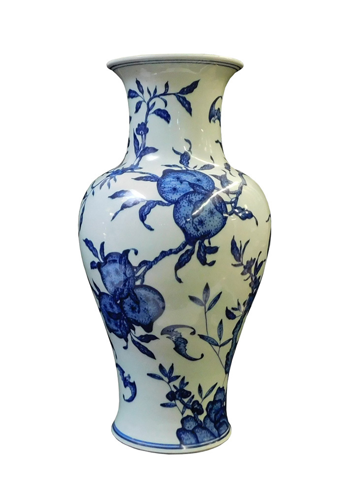Chinese Blue White Porcelain Peach Graphic Vase cs1751