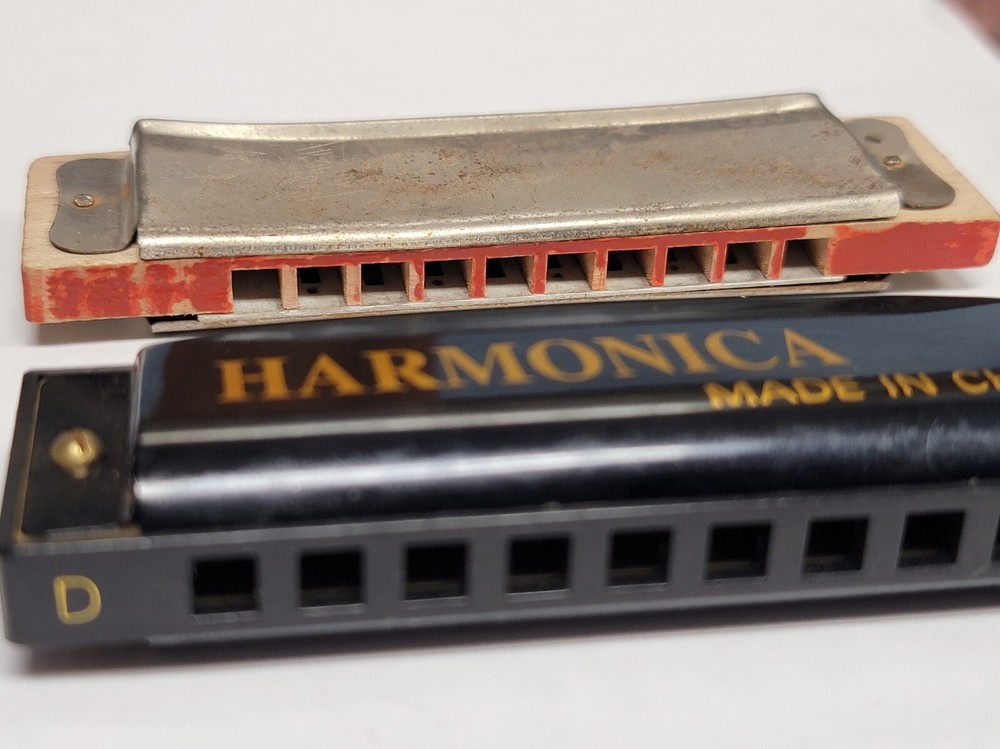 2 HARMONICA MADE IN CHINA TK