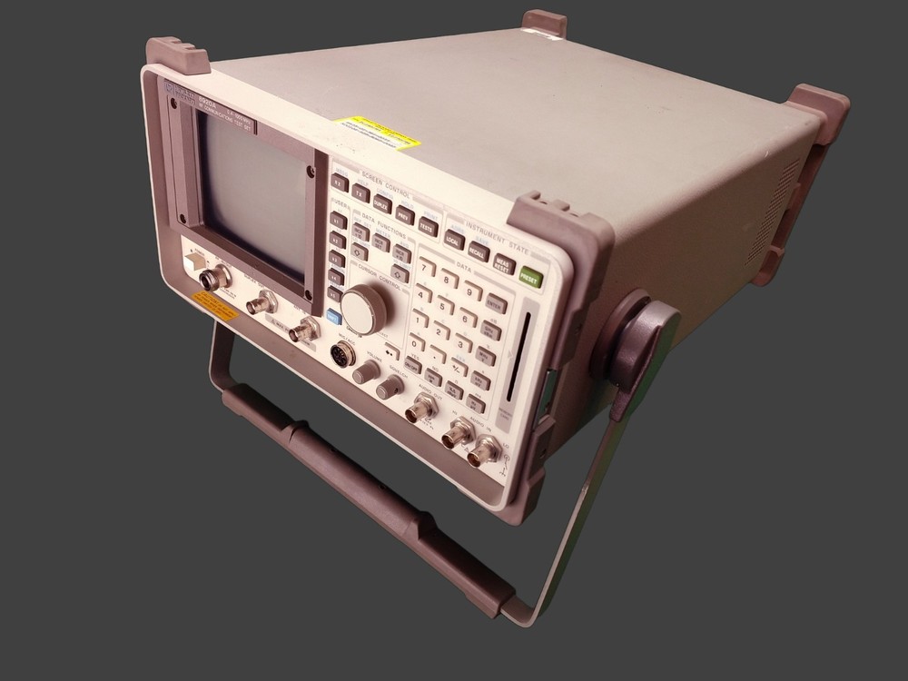 hp model 8920A RF communications tester - Used