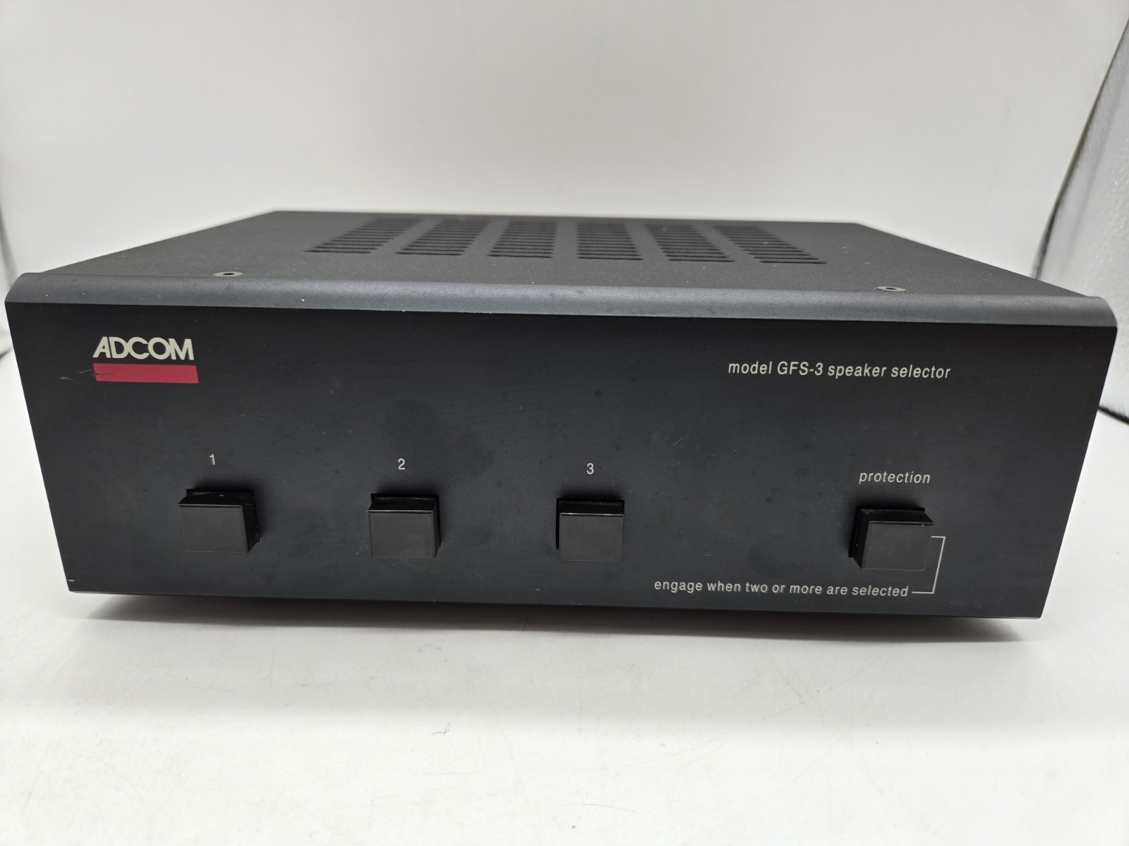 ADCOM GFS-3 Speaker Selector
