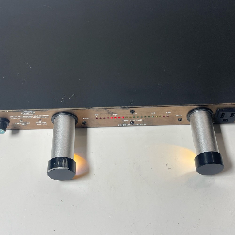 Furman PL-PLUS Series ll Power Conditioner