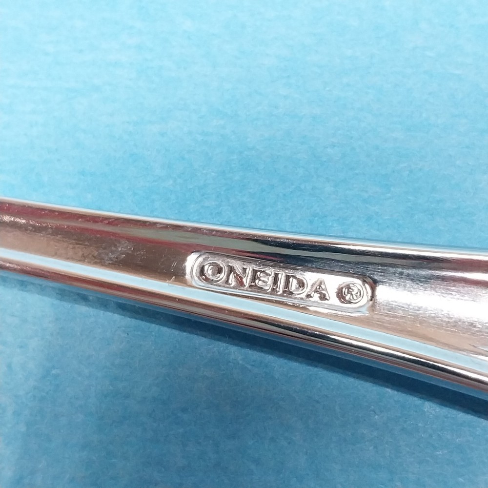 ONEIDA Stainless PACIFICA Set of 4 TEASPOONS 6-1/4" Glossy Beaded Flatware