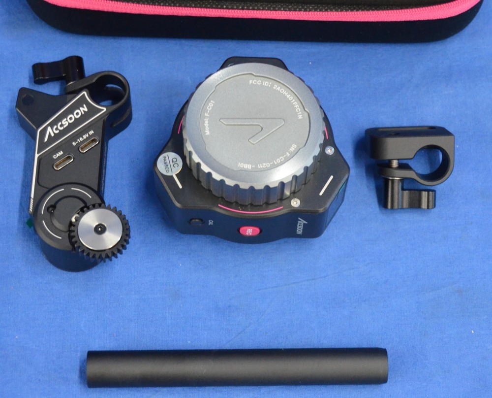 Accsoon F-CO1 Wireless Follow Focus System...