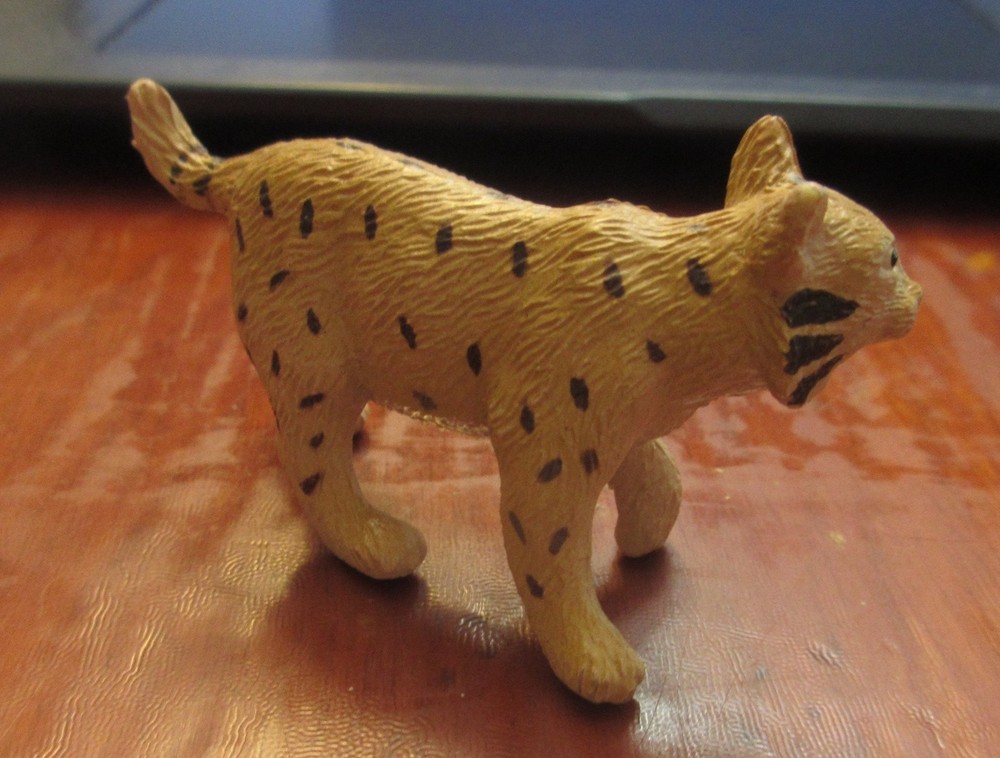 LYNX Animal Figure - 2¼" long