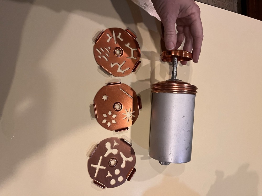MIRRO Cookie Press Dial-A-Cookie Spritz Rotating Dial Cooky Gun