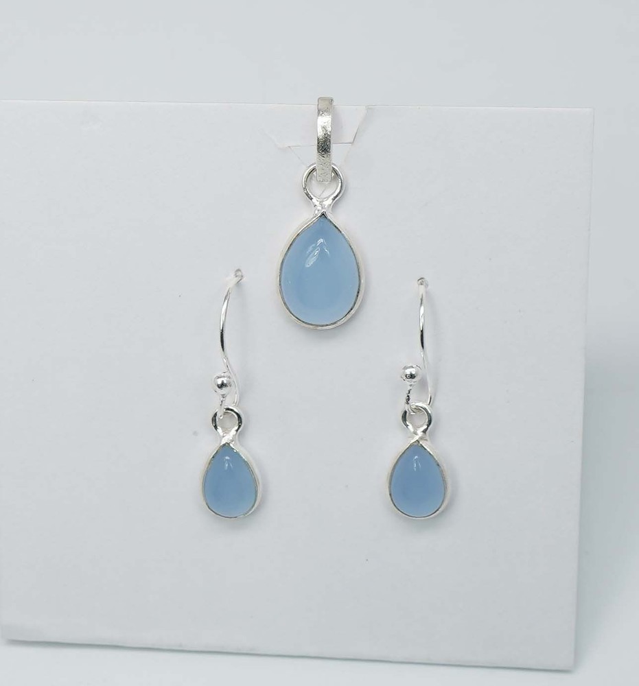 925 Solid Sterling Silver Blue Chalcedony Hook Earring Pendant Set