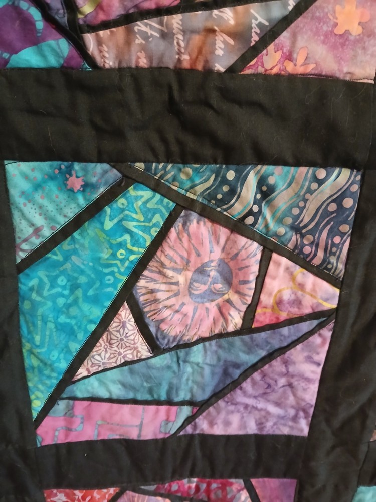 Beautiful Modern Quilt Medium Wall Or Lap Size Tie-dye Theme