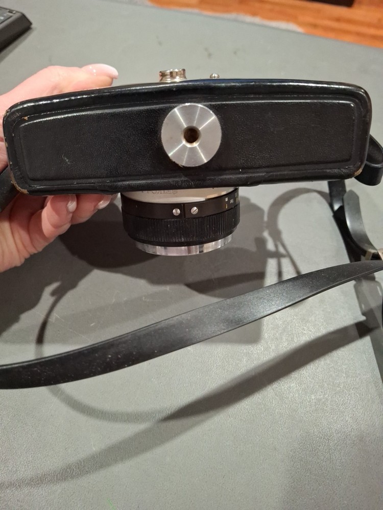 Konica Deluxe 40mm Camera