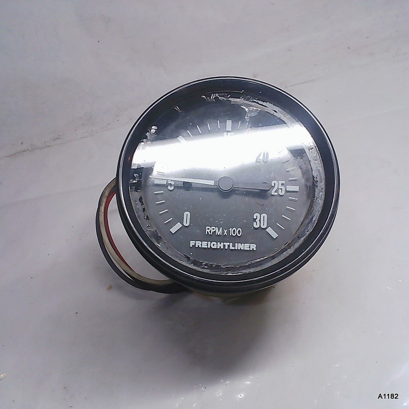 Vintage Freightliner Programmable Tachometer 643292