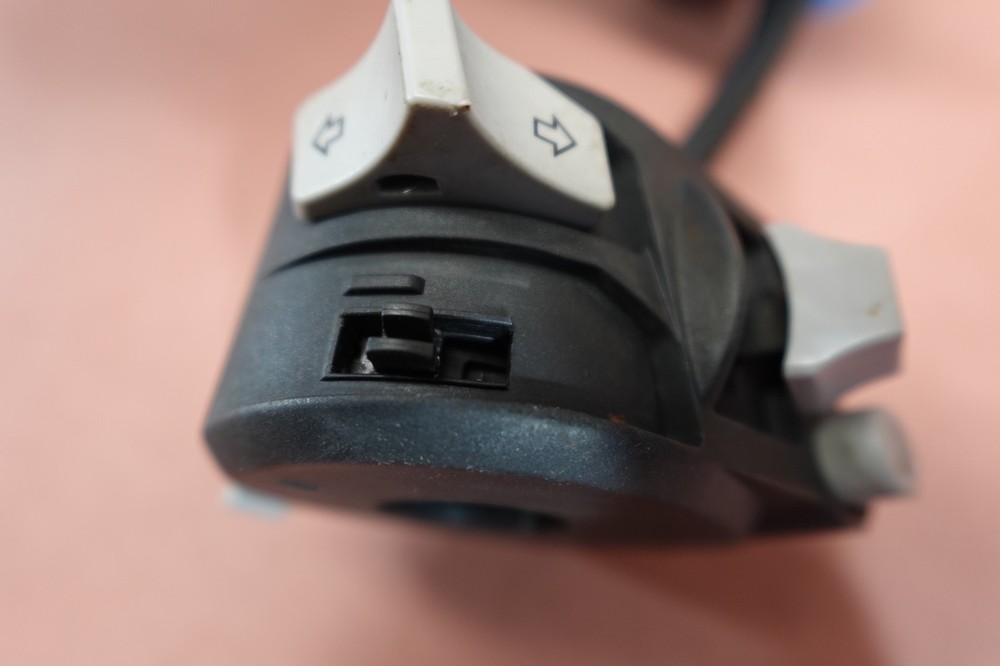 2018 17-21 Ducati Multistrada 950 Left Handlebar Control Switch