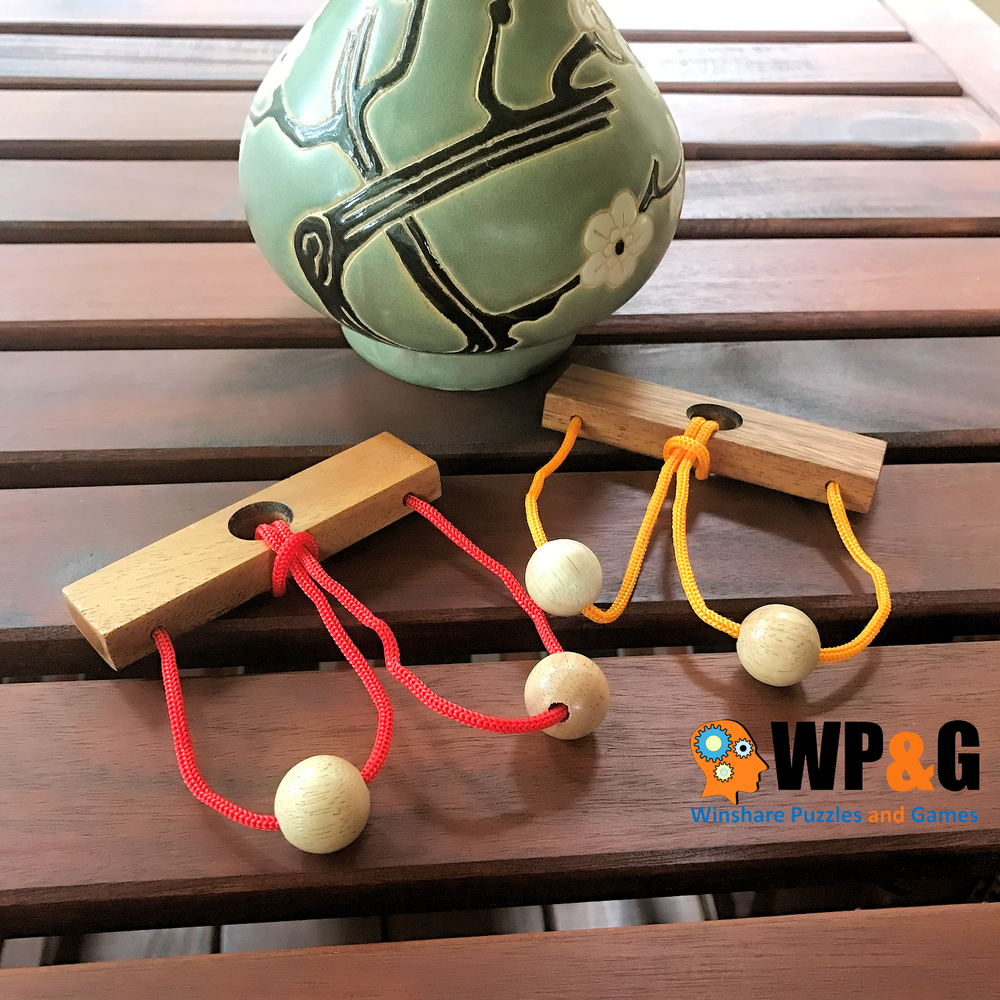Two Lovers String - Brain Teaser Wood Puzzle