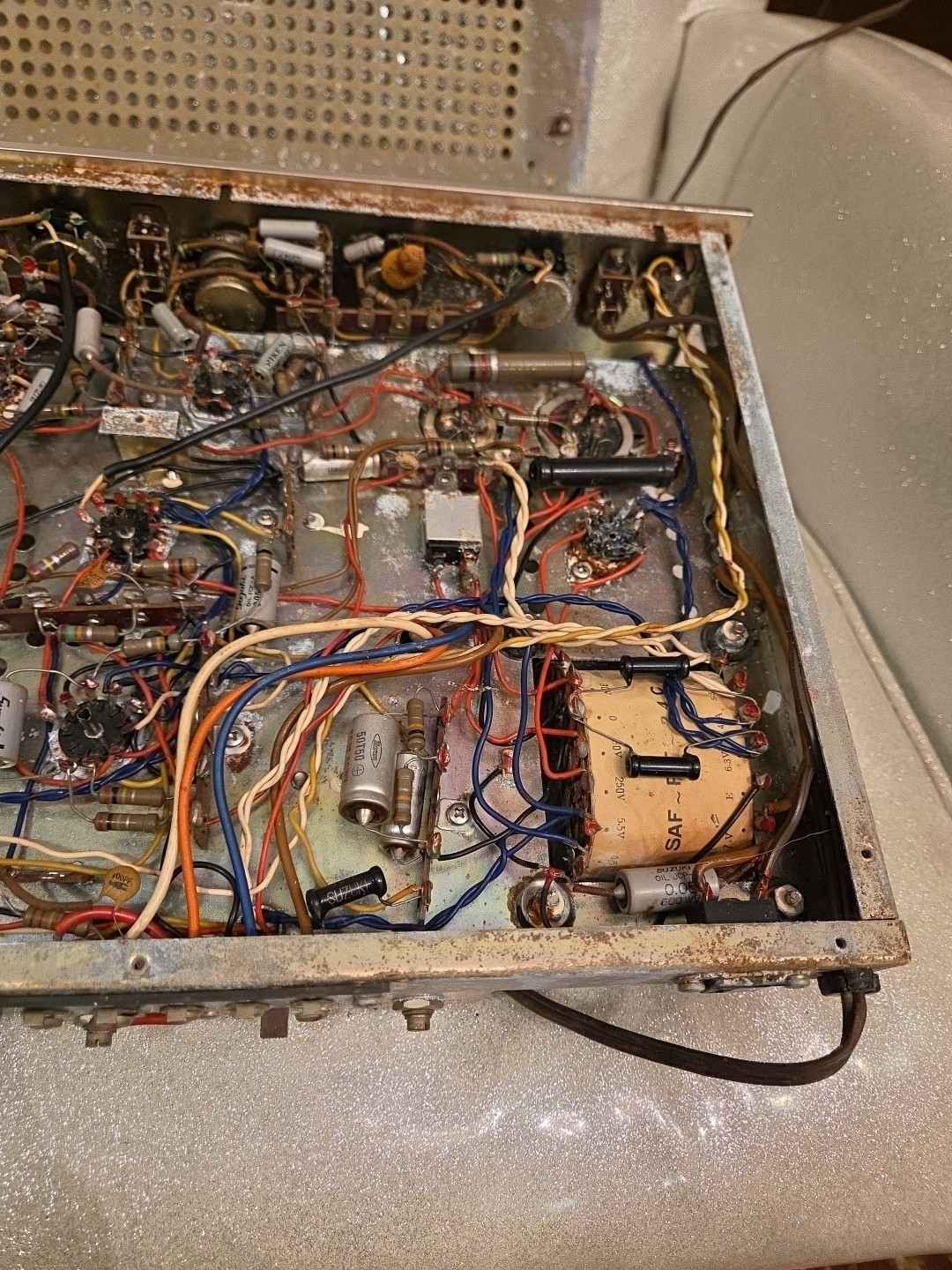 Realistic Stereo Amplifier SAF 24D For Parts Or Repair Missing Cover