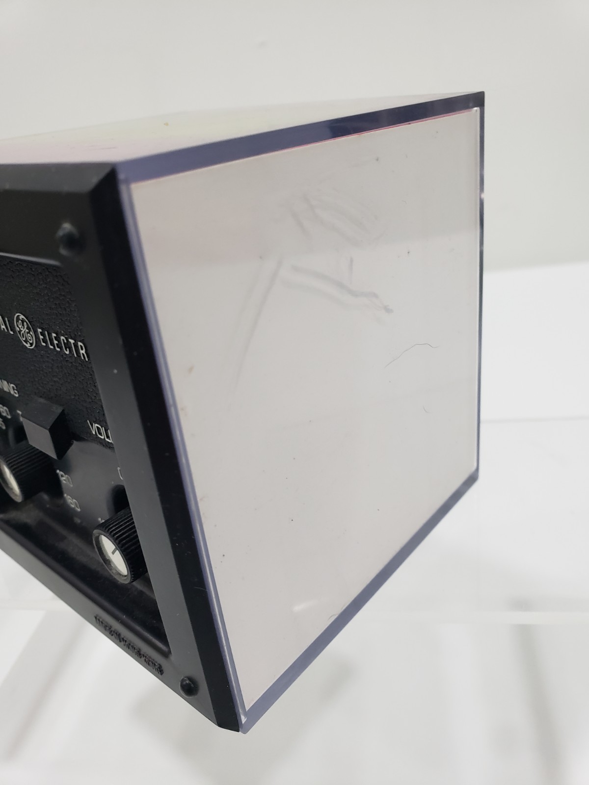 VINTAGE GE General Electric Sound Scene Picture Radio Tested WORKS cube