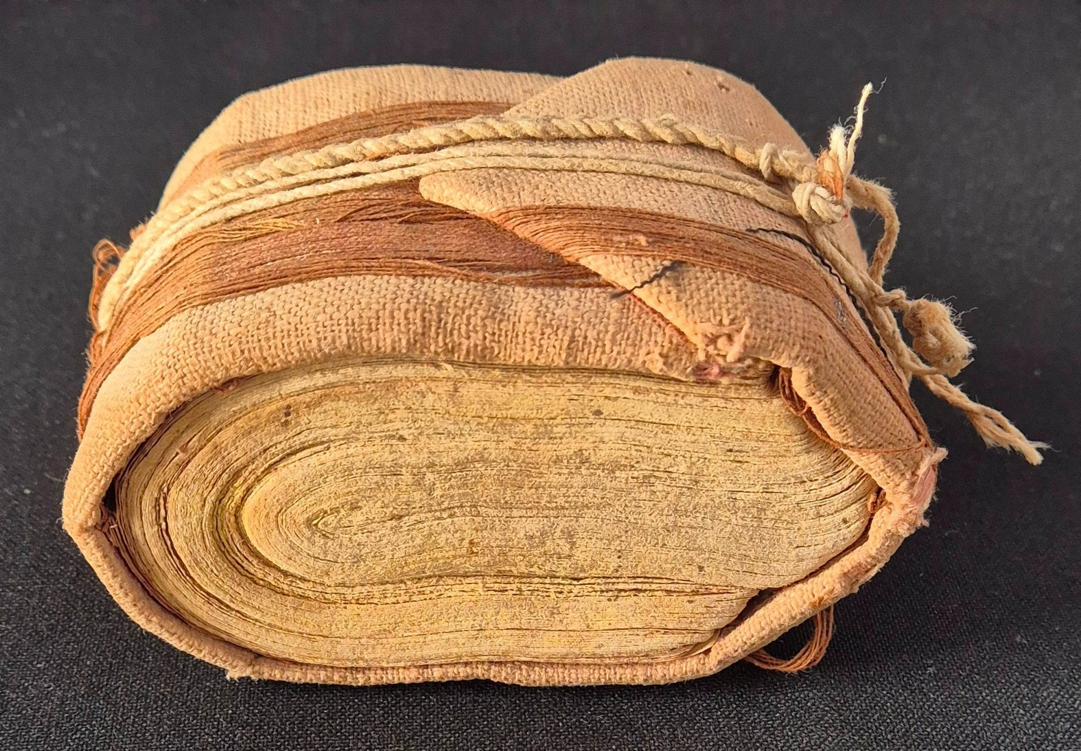 VINTAGE RARE OLD VEDIC SANSKRIT/DEVNAGARI HANDWRITTEN MANUSCRIPT. LEAVES-256