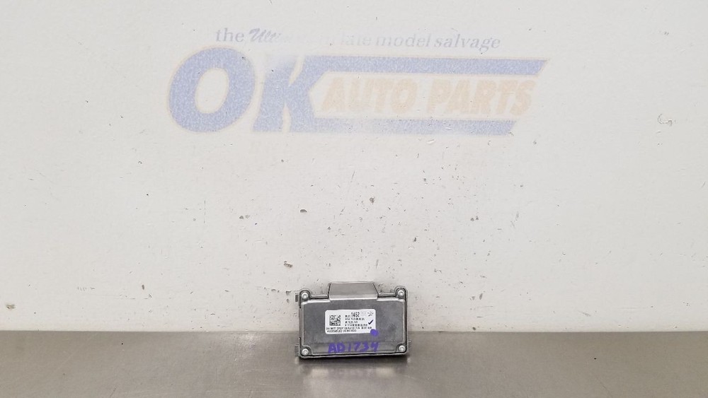 25 CHEVY SILVERADO 1500 FRONT FACING CAMERA WINDSHIELD MOUNTED 85011462