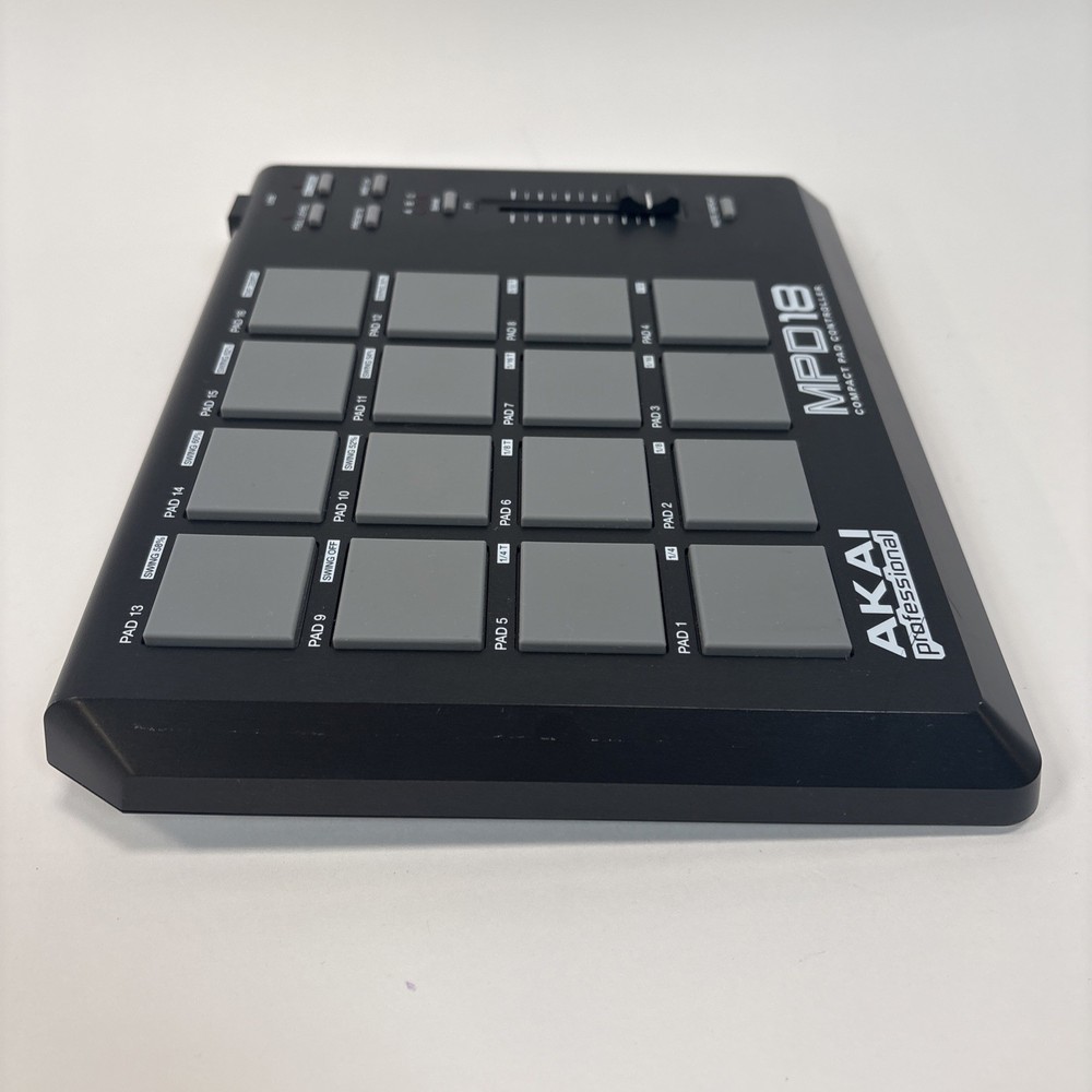 AKAI Professional MPD18 Compact USB MIDI Pad Controller - No Cords