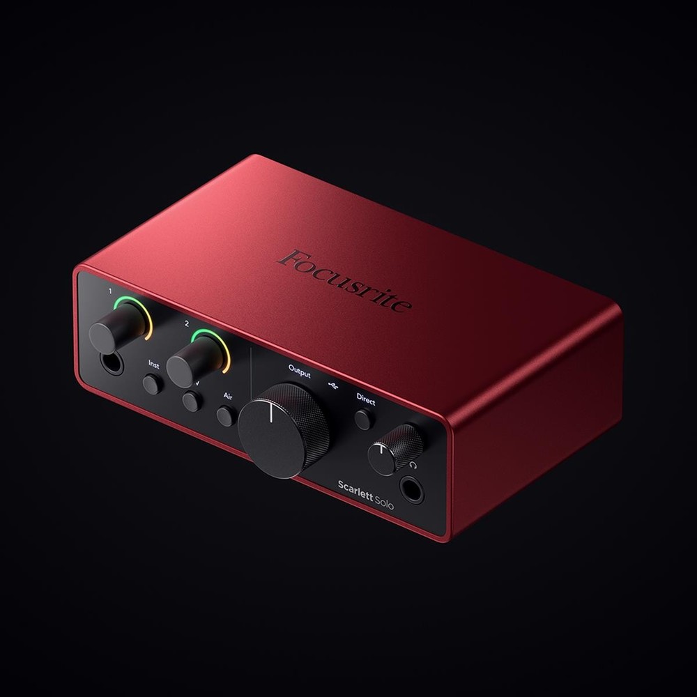Focusrite Scarlett Solo 4th Gen USB Audio Interface & Software, Bundle with Clos