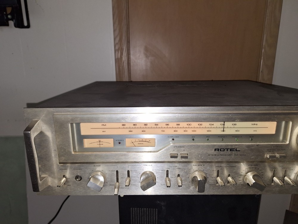 Rotel Rx-1203 Amplifier