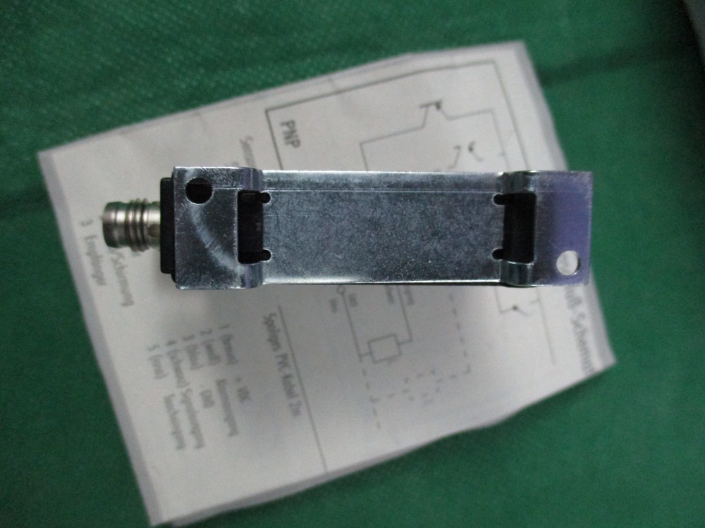 STM V8-BP-03 DIGITAL AMPLIFIER SENSOR NEW IN BOX