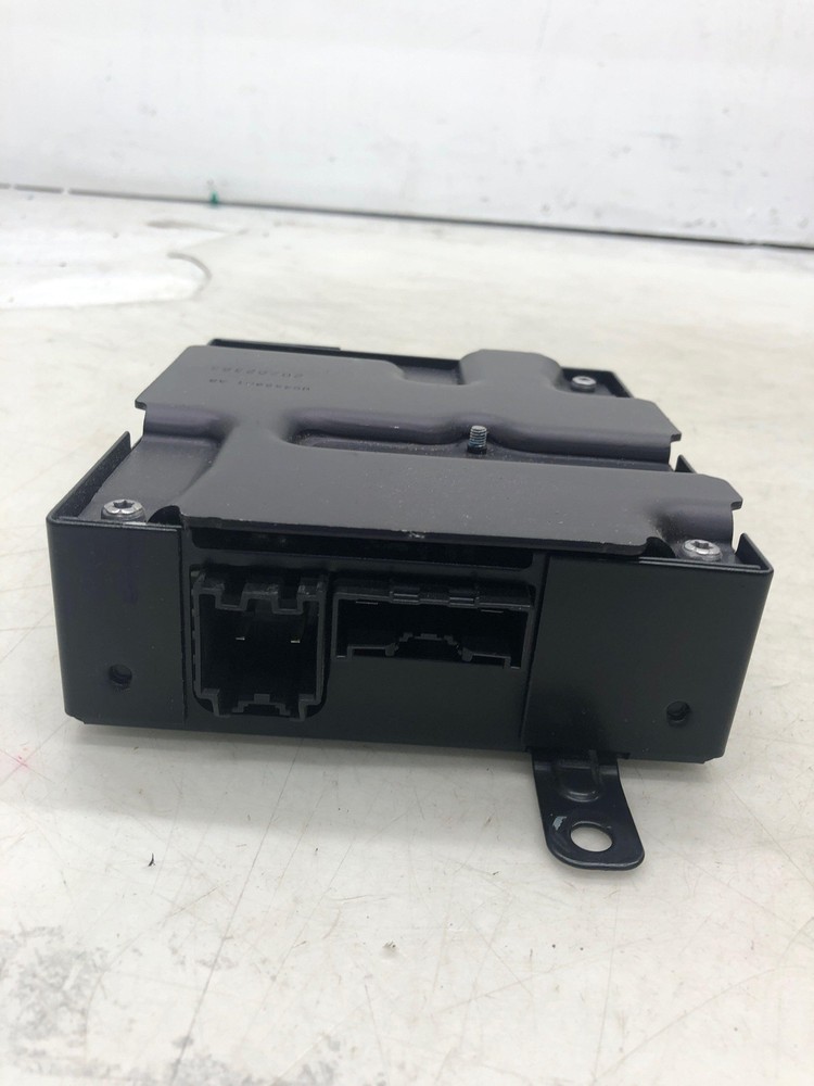 2019-2024 DODGE RAM 1500 OEM POWER INVERTER CONTROL MODULE UNIT 68302053AE