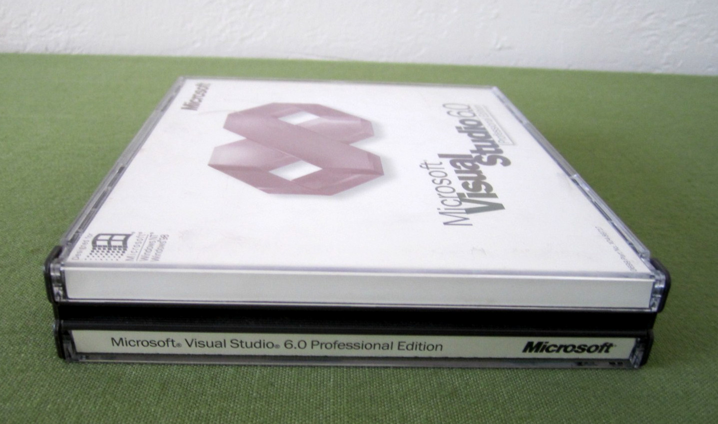 Vintage Microsoft Visual Studio 6.0 Professional Edition (3) CDs, w/ cd key