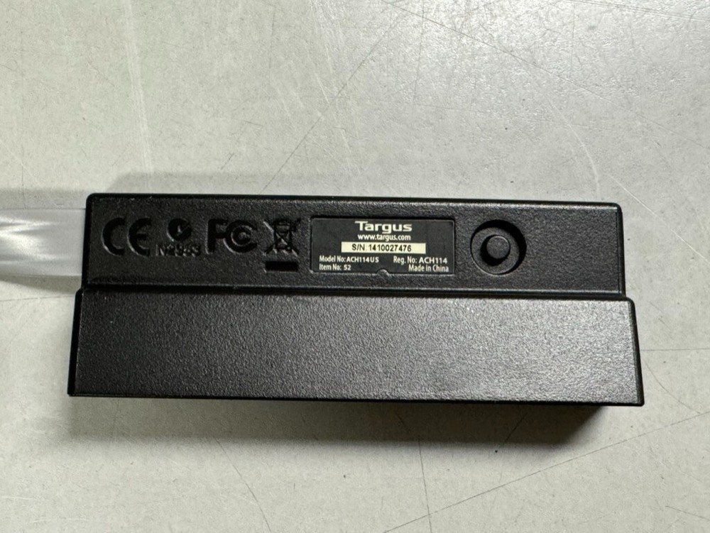 Targus 4-Port Basic Hub ACH114US - Black