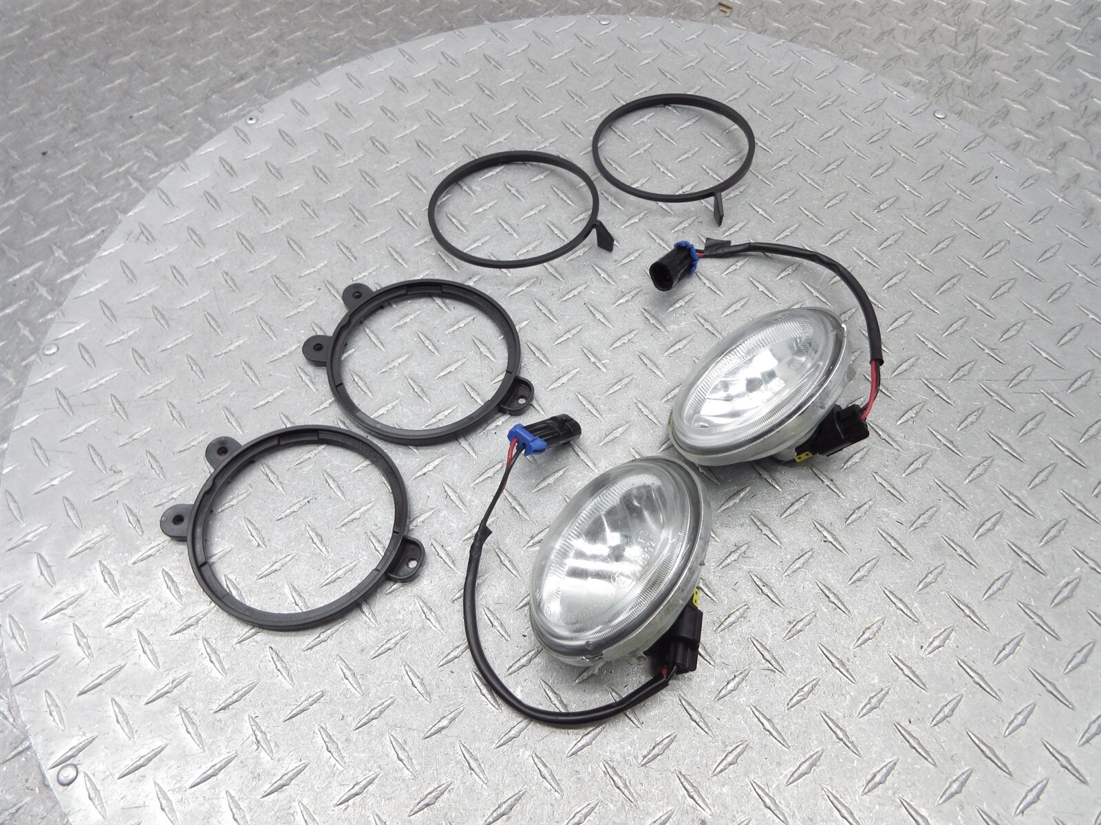 2014 14-18 Indian Chieftain Accessory Running Fog Driving Passing Light Lamp Set