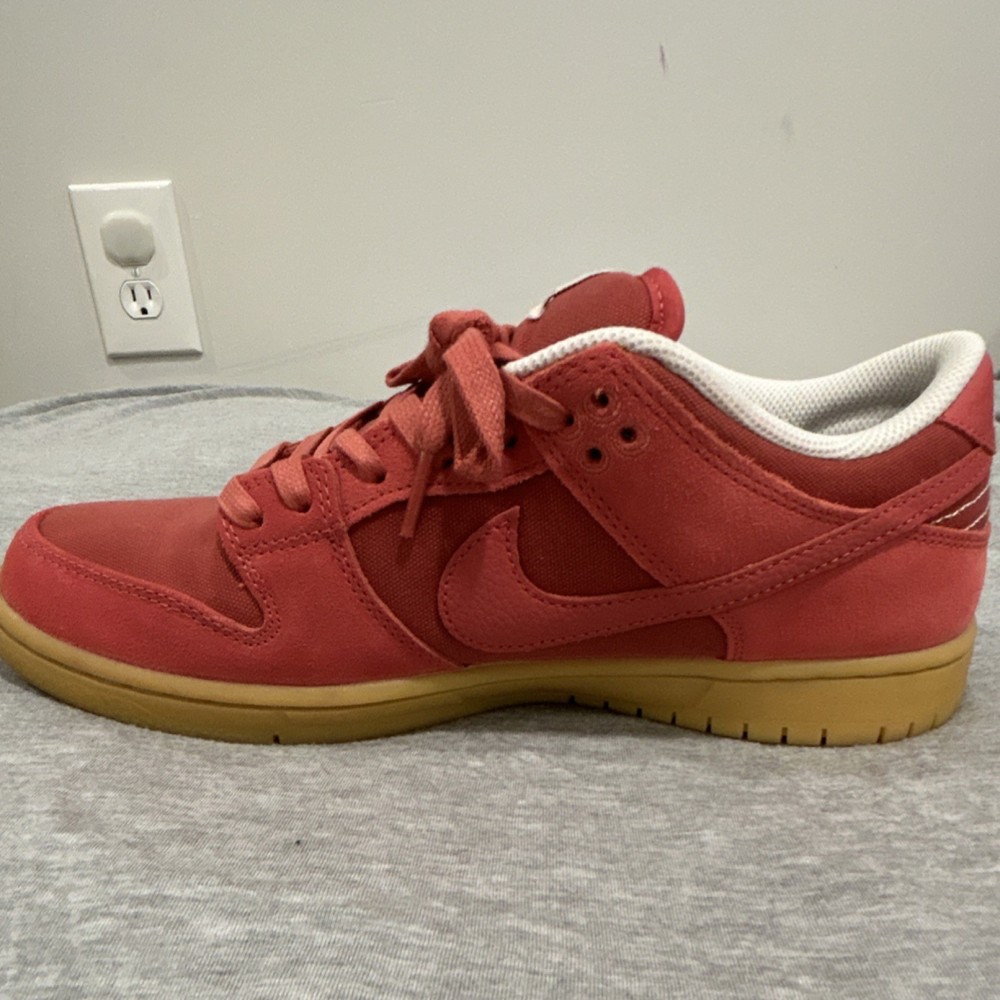 Nike SB Dunk Low Pro Adobe Red Size 8.5