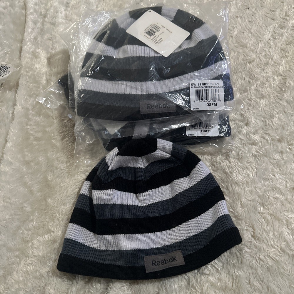 Reebok Beanie Shell  Fleeced Lined Black Grey